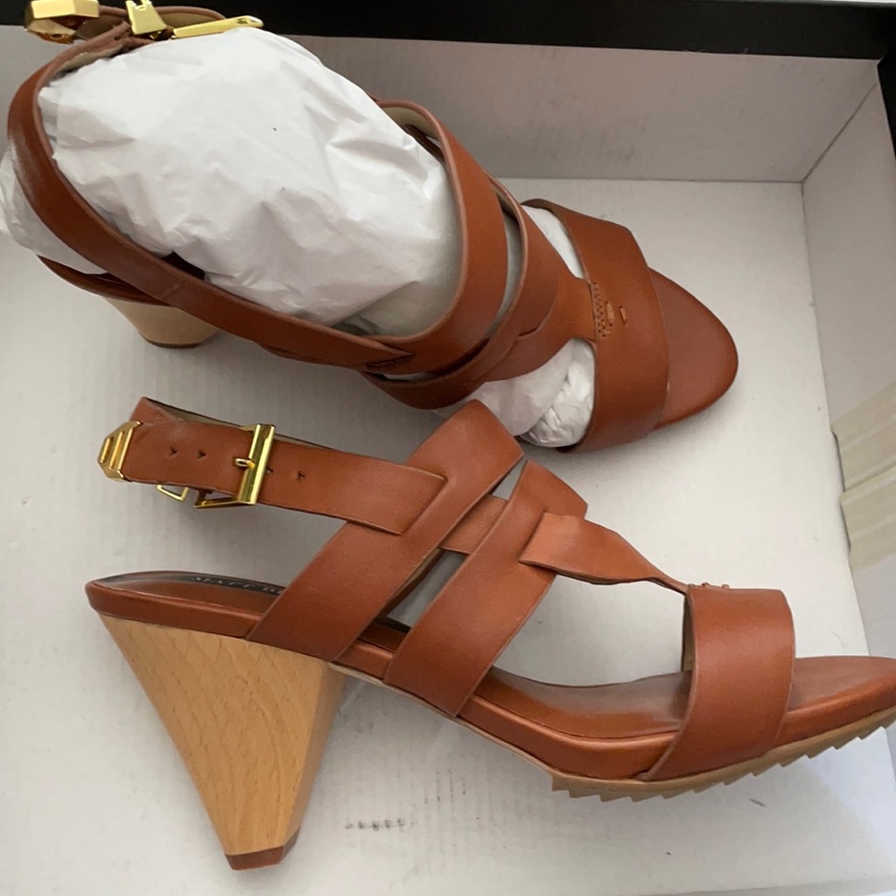 Brand New Never Worn Matt Bernson Sandals sz 7